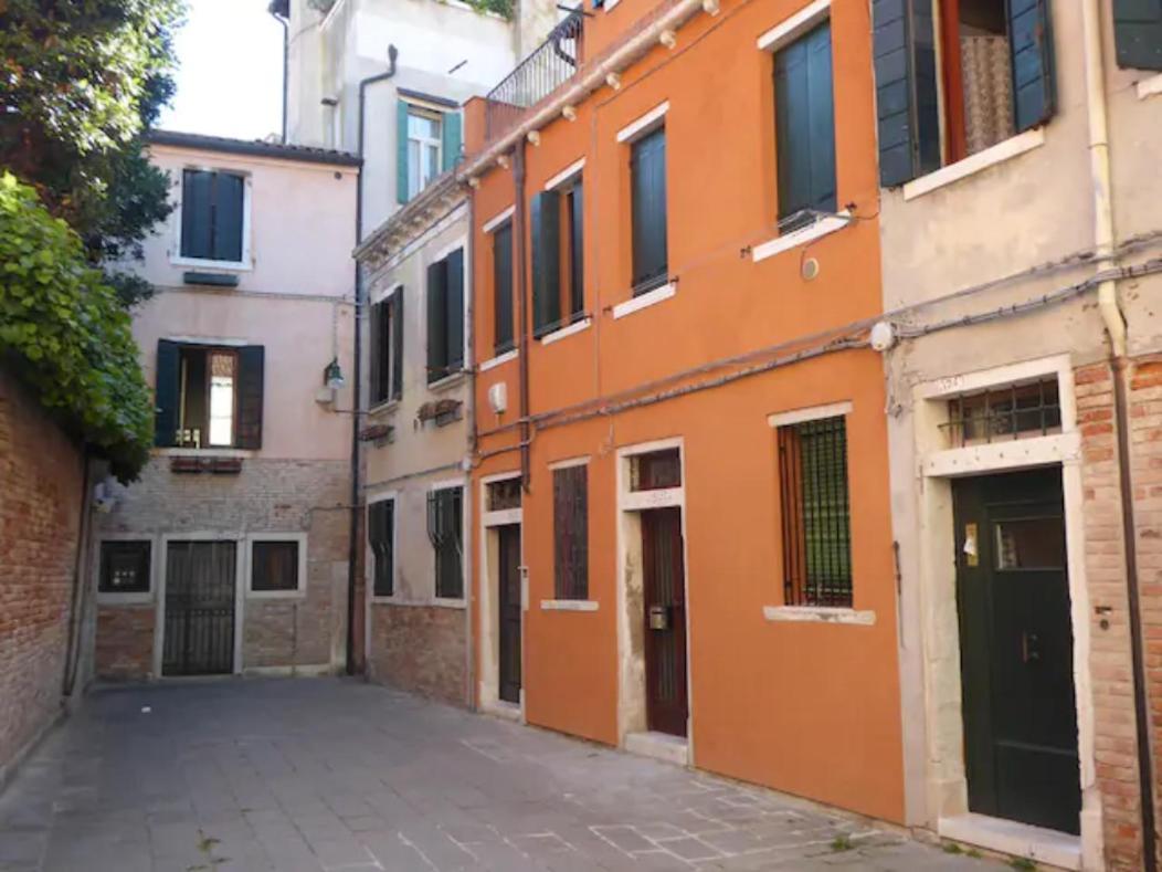 A 2 Passi Da Basilica Dei Frari, Sestiere San Polo Apartment Venesia Bagian luar foto